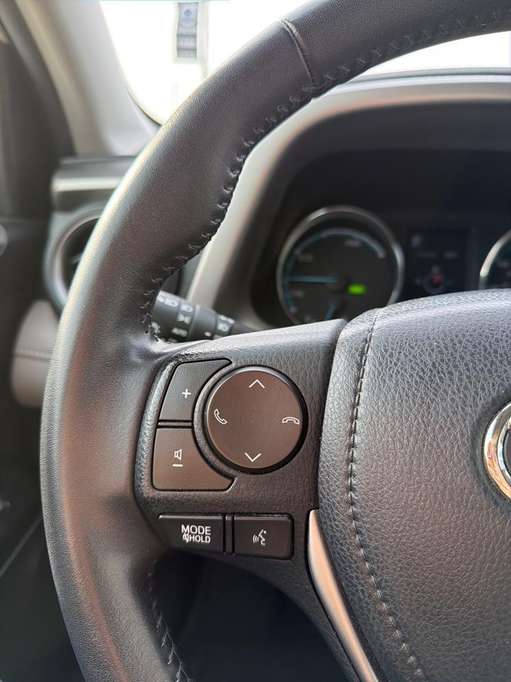 2017 Toyota RAV4 Hybrid Limited Bend OR
