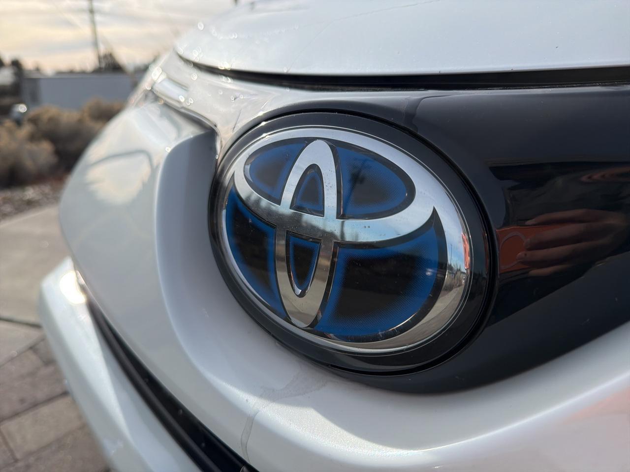 2017 Toyota RAV4 Hybrid Limited Bend OR
