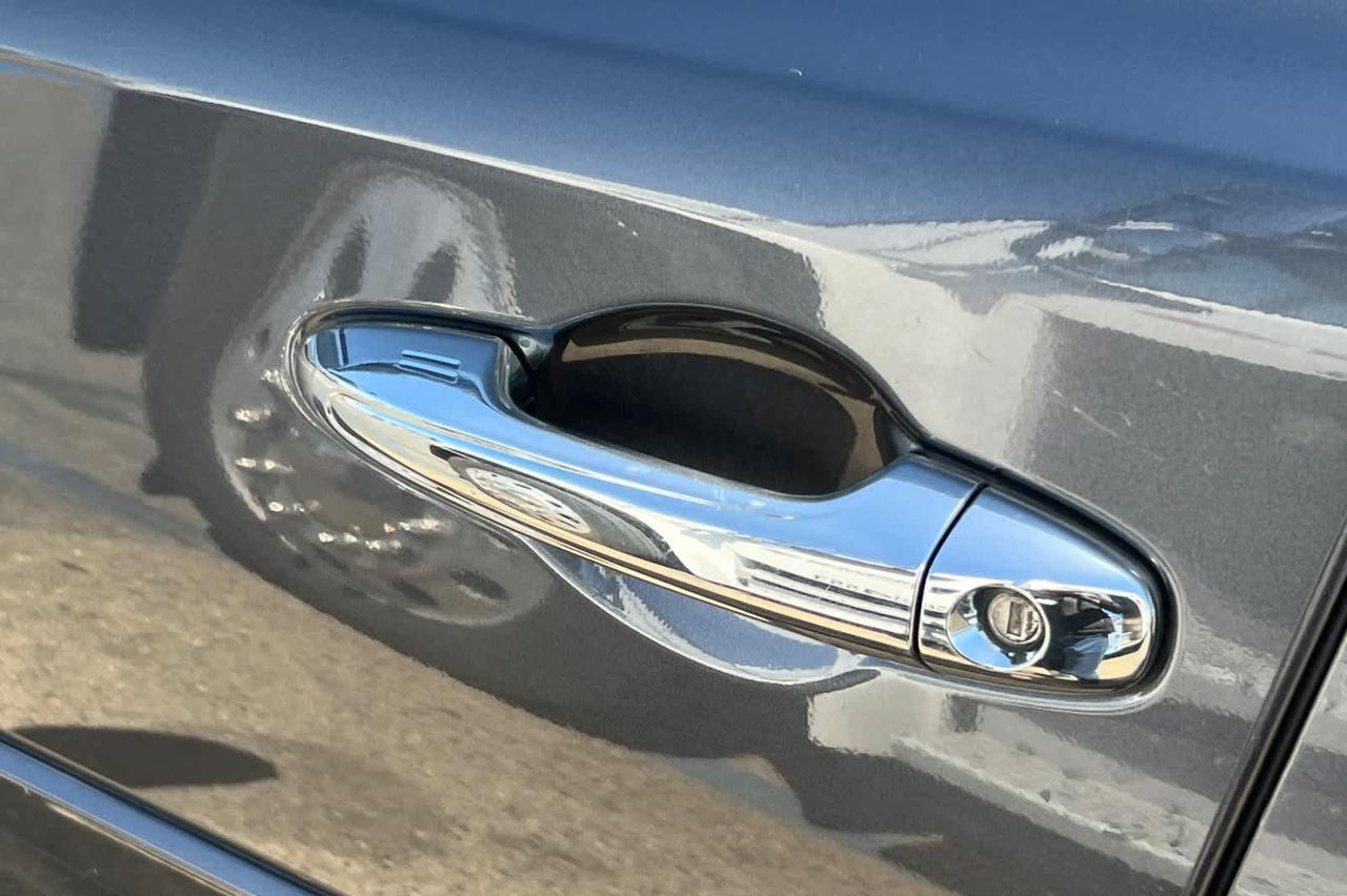 2017 Toyota RAV4 Hybrid Limited Roseville CA