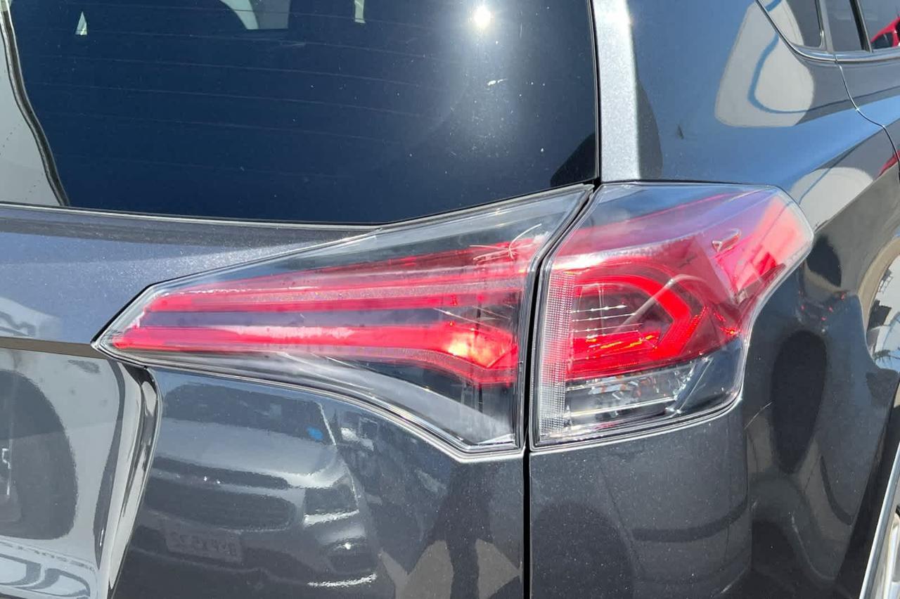 2017 Toyota RAV4 Hybrid Limited Roseville CA