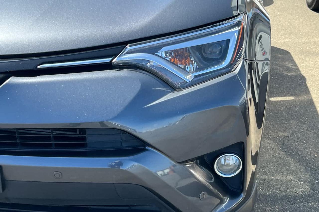 2017 Toyota RAV4 Hybrid Limited Roseville CA