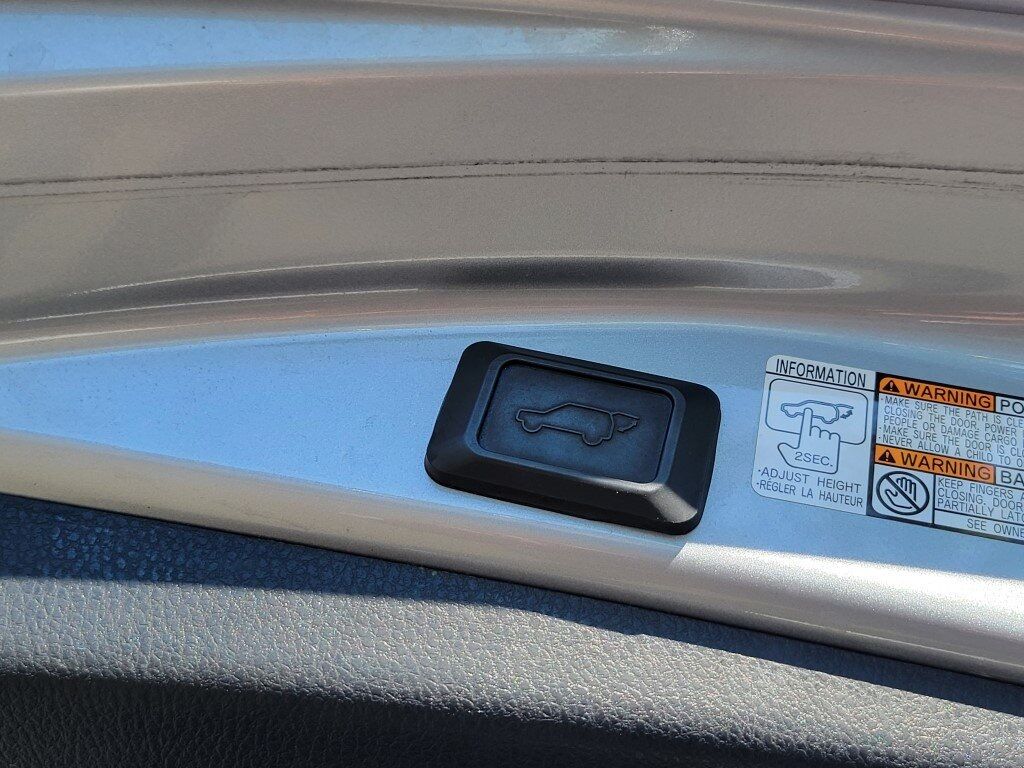 2017 Toyota RAV4 Hybrid Limited Chantilly VA
