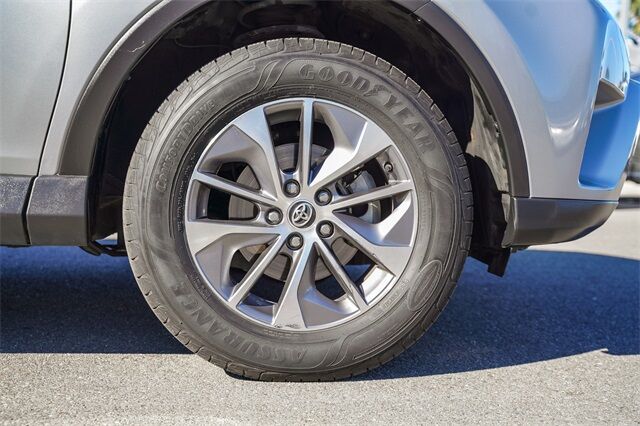 2017 Toyota RAV4 Hybrid XLE Moreno Valley CA