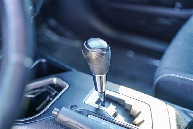 2017 Toyota RAV4 Hybrid XLE Moreno Valley CA