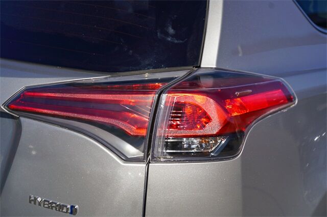 2017 Toyota RAV4 Hybrid XLE Moreno Valley CA