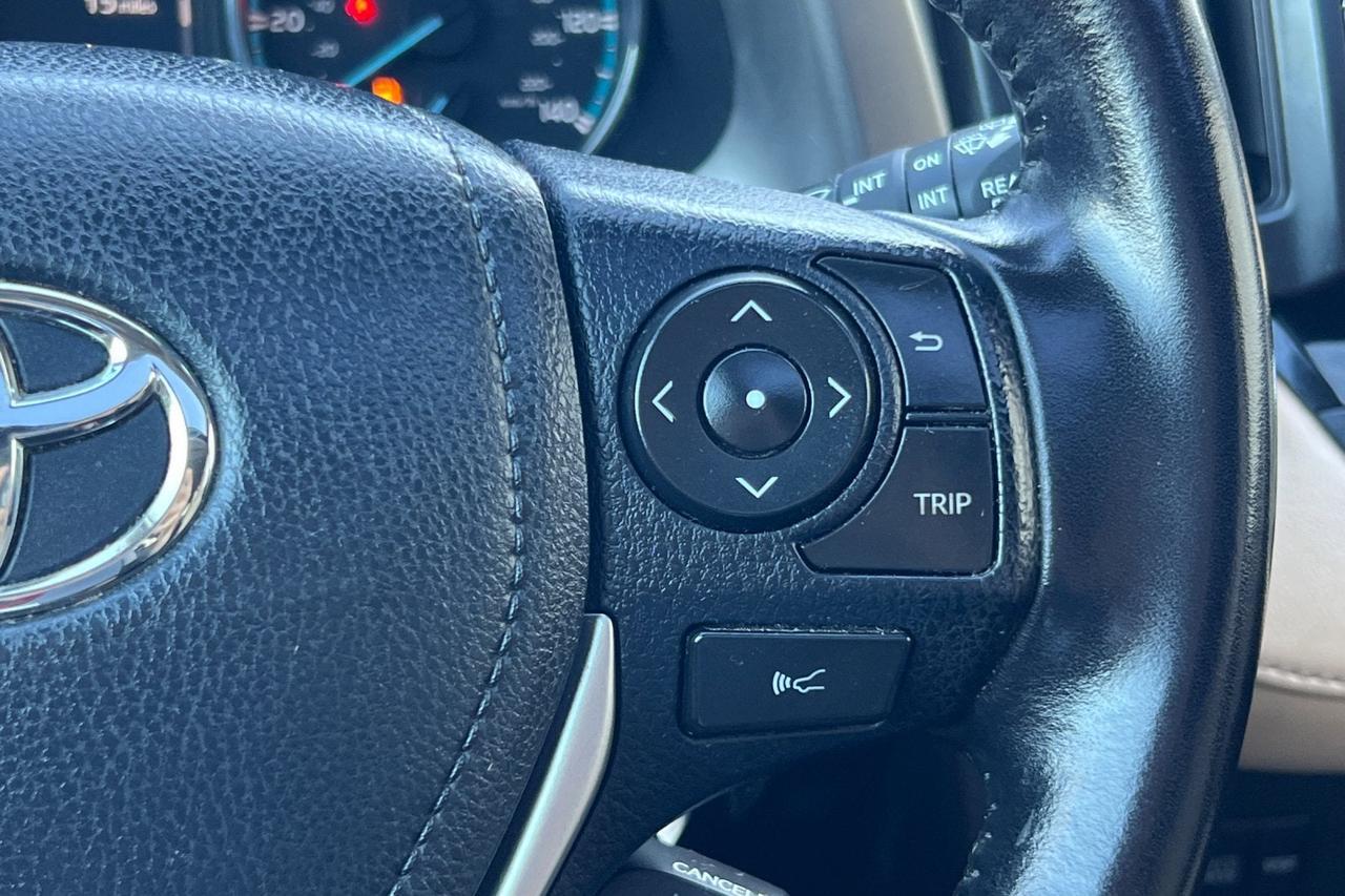 2017 Toyota RAV4 Hybrid XLE Roseville CA