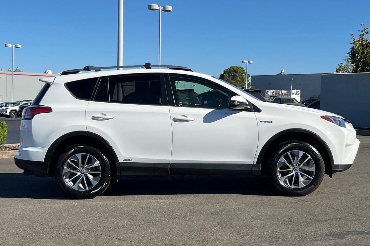 2017 Toyota RAV4 Hybrid XLE Roseville CA
