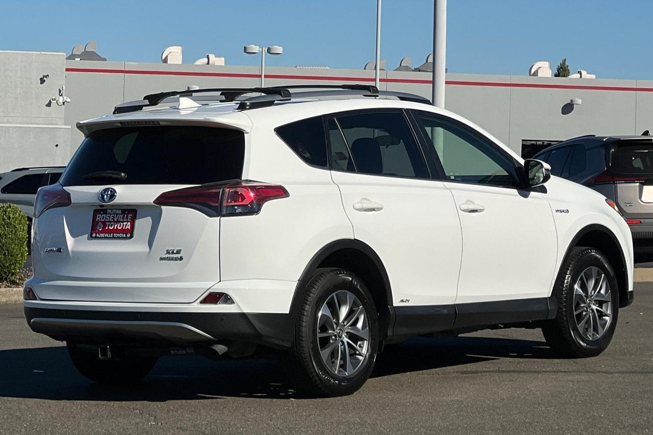 2017 Toyota RAV4 Hybrid XLE Roseville CA