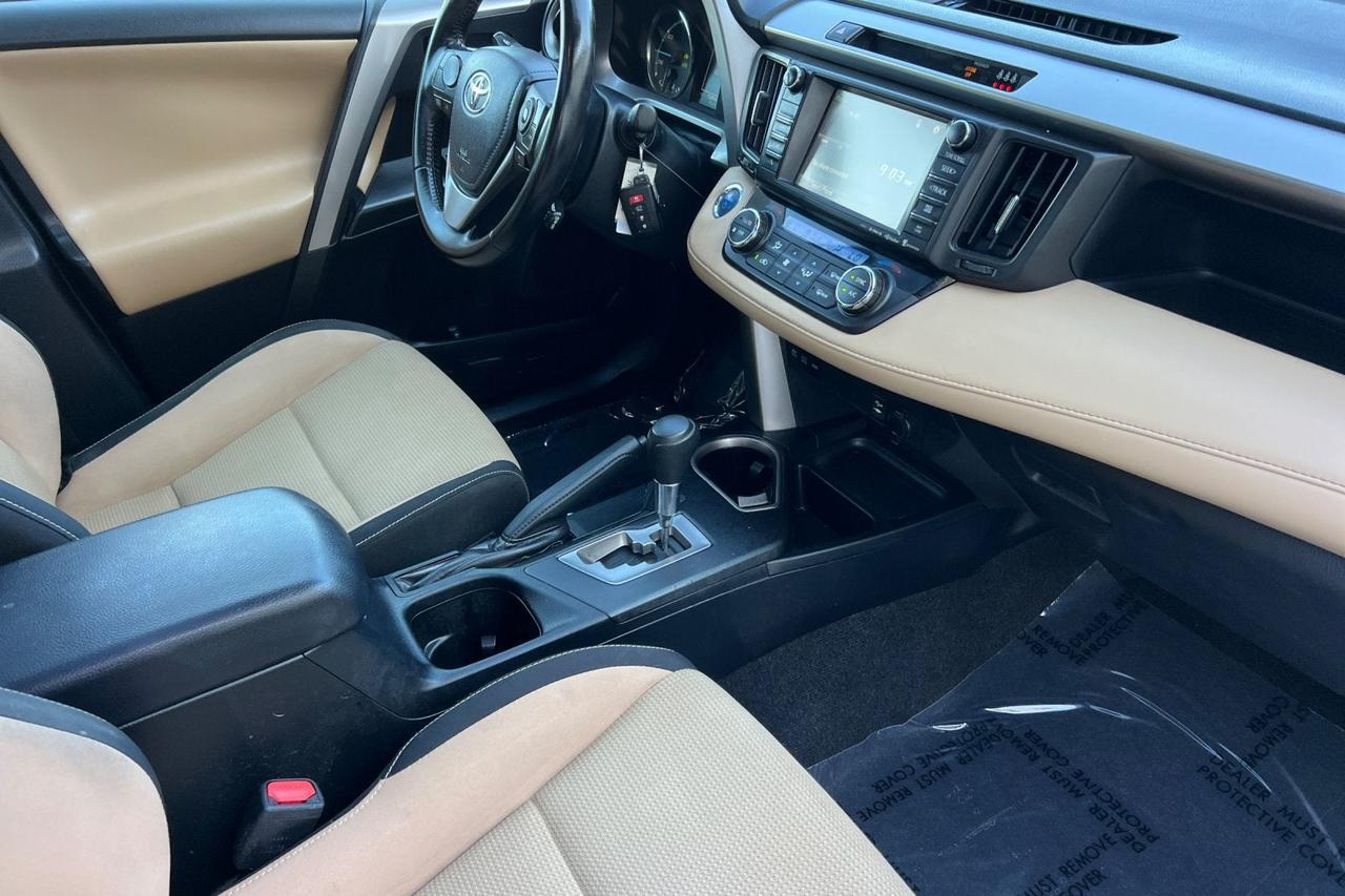 2017 Toyota RAV4 Hybrid XLE Roseville CA