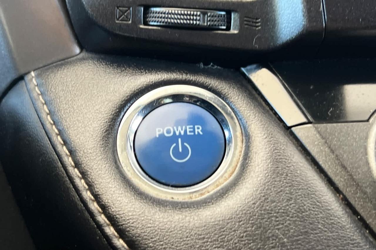 2017 Toyota RAV4 Hybrid XLE Roseville CA