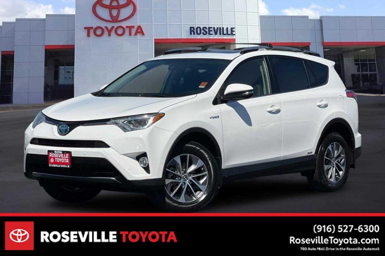 2017 Toyota RAV4 Hybrid XLE
