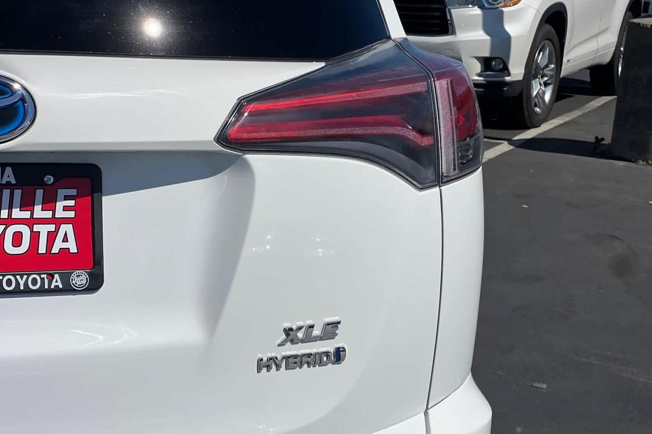 2017 Toyota RAV4 Hybrid XLE Roseville CA