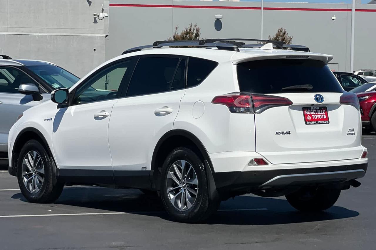 2017 Toyota RAV4 Hybrid XLE Roseville CA
