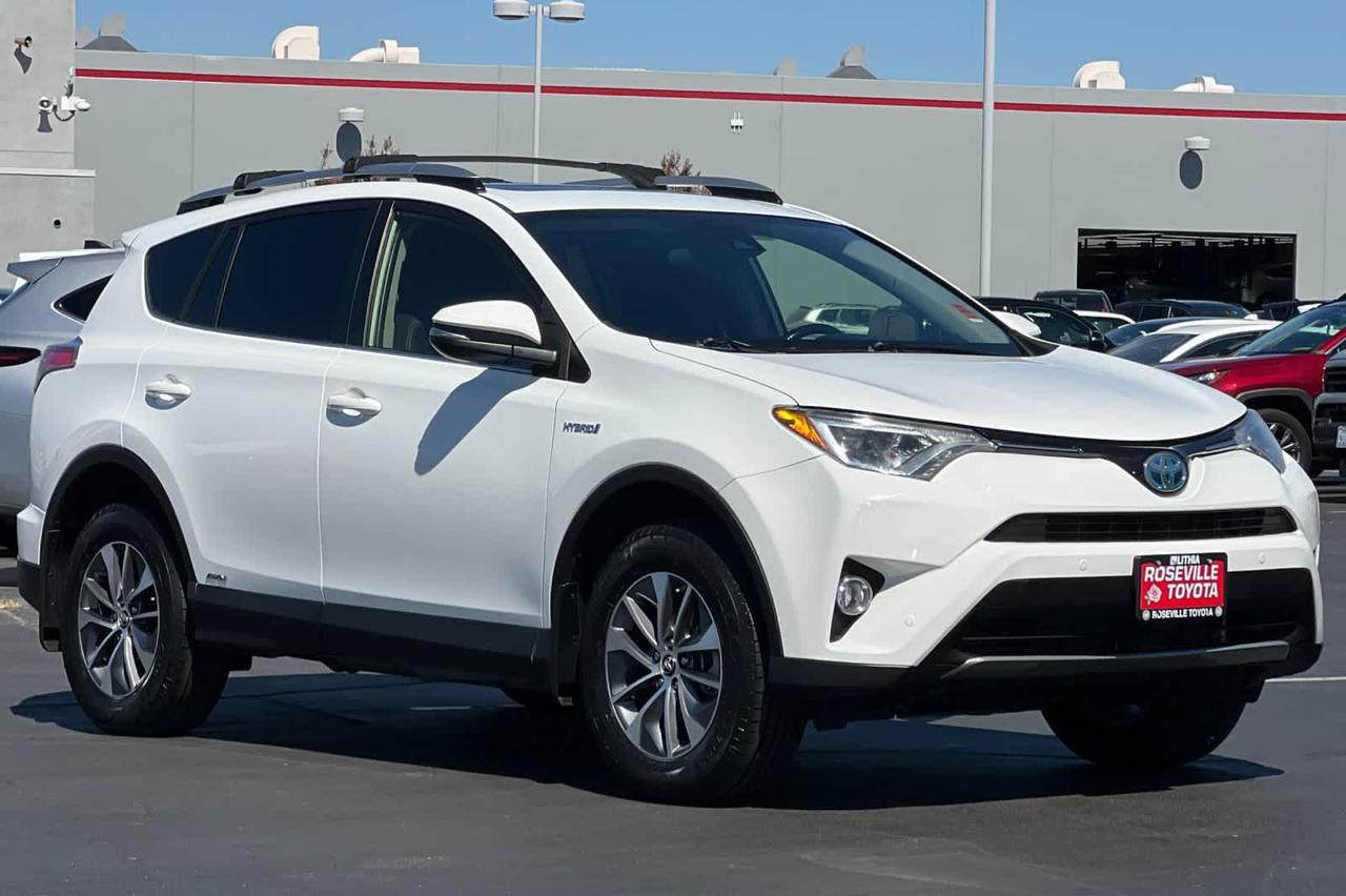 2017 Toyota RAV4 Hybrid XLE Roseville CA