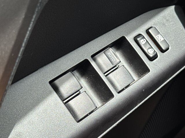 2017 Toyota RAV4 Hybrid XLE San Antonio TX