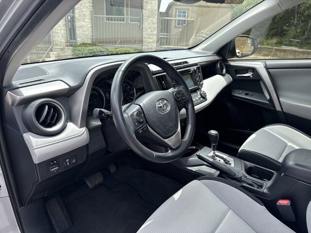 2017 Toyota RAV4 Hybrid XLE San Antonio TX