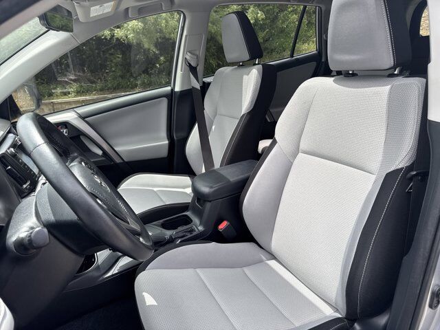 2017 Toyota RAV4 Hybrid XLE San Antonio TX