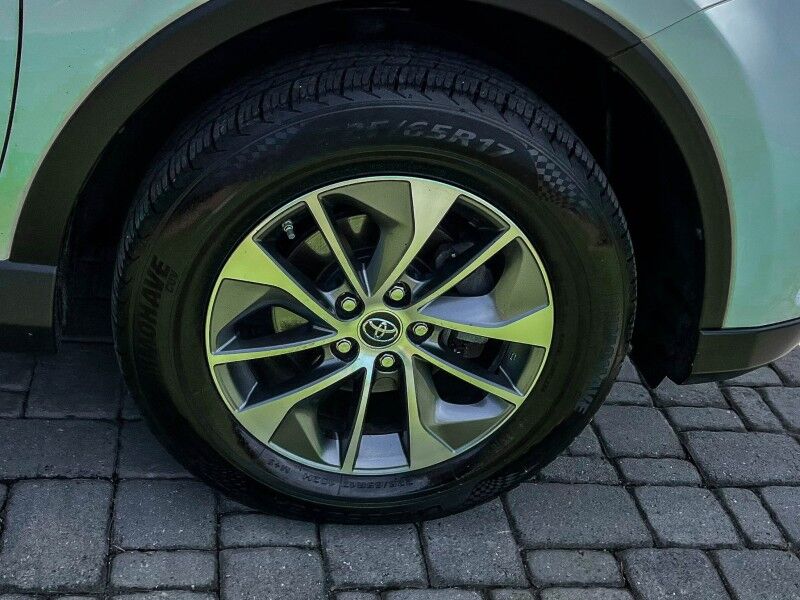2017 Toyota RAV4 Hybrid XLE Wilmington NC