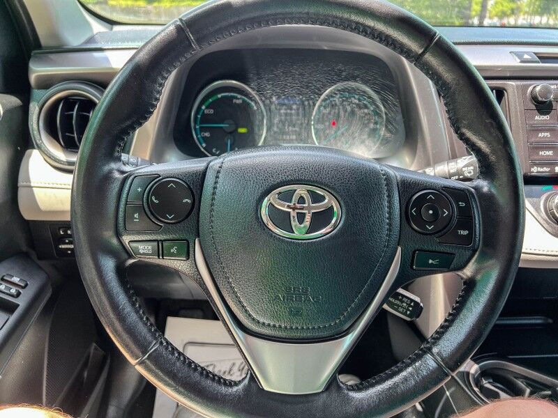 2017 Toyota RAV4 Hybrid XLE Wilmington NC