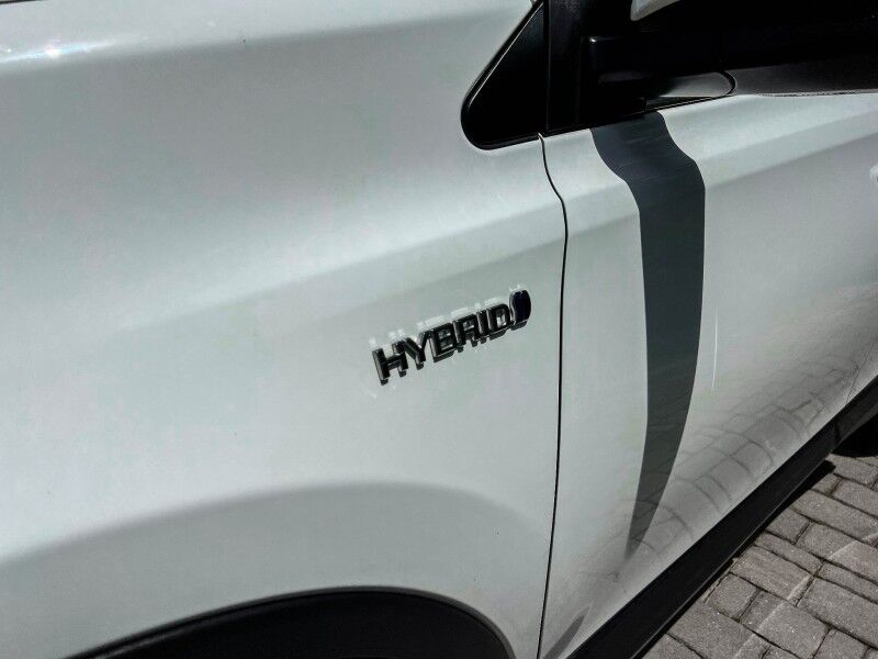 2017 Toyota RAV4 Hybrid XLE Wilmington NC