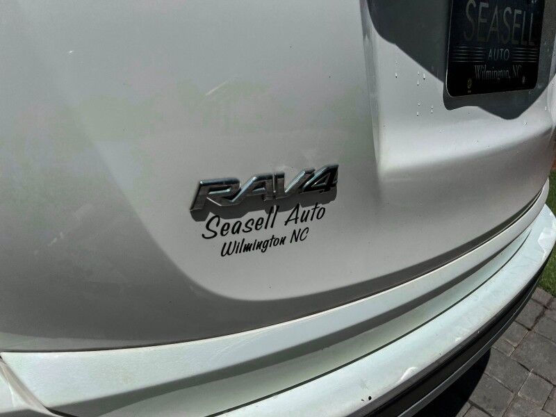 2017 Toyota RAV4 Hybrid XLE Wilmington NC