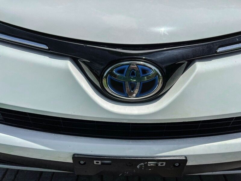 2017 Toyota RAV4 Hybrid XLE Wilmington NC
