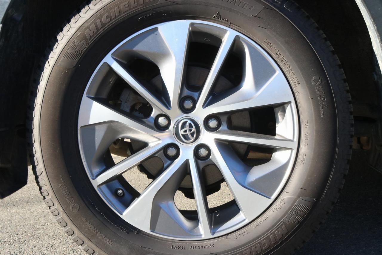 2017 Toyota RAV4 Hybrid XLE Fredericksburg VA