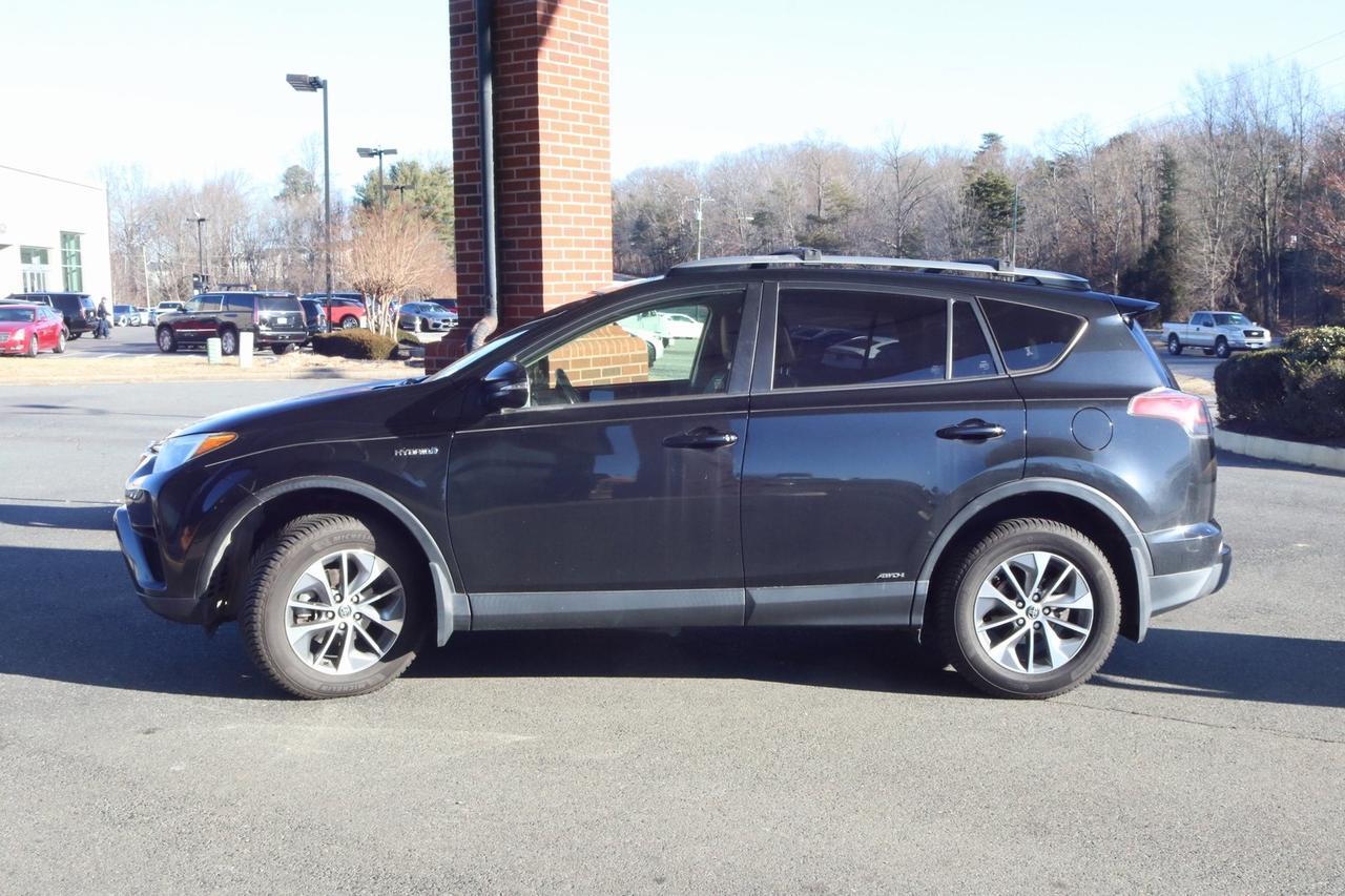 2017 Toyota RAV4 Hybrid XLE Fredericksburg VA