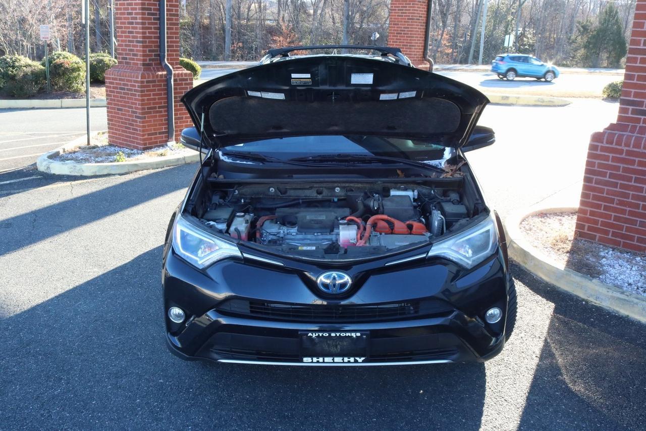 2017 Toyota RAV4 Hybrid XLE Fredericksburg VA