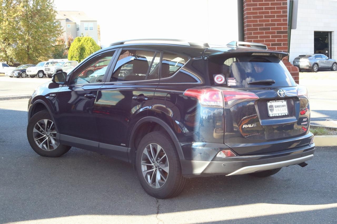 2017 Toyota RAV4 Hybrid XLE Fredericksburg VA
