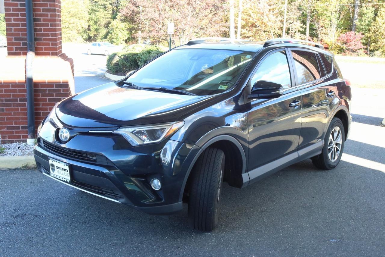 2017 Toyota RAV4 Hybrid XLE Fredericksburg VA