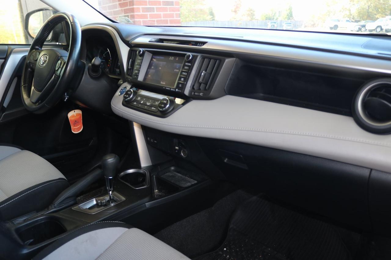 2017 Toyota RAV4 Hybrid XLE Fredericksburg VA