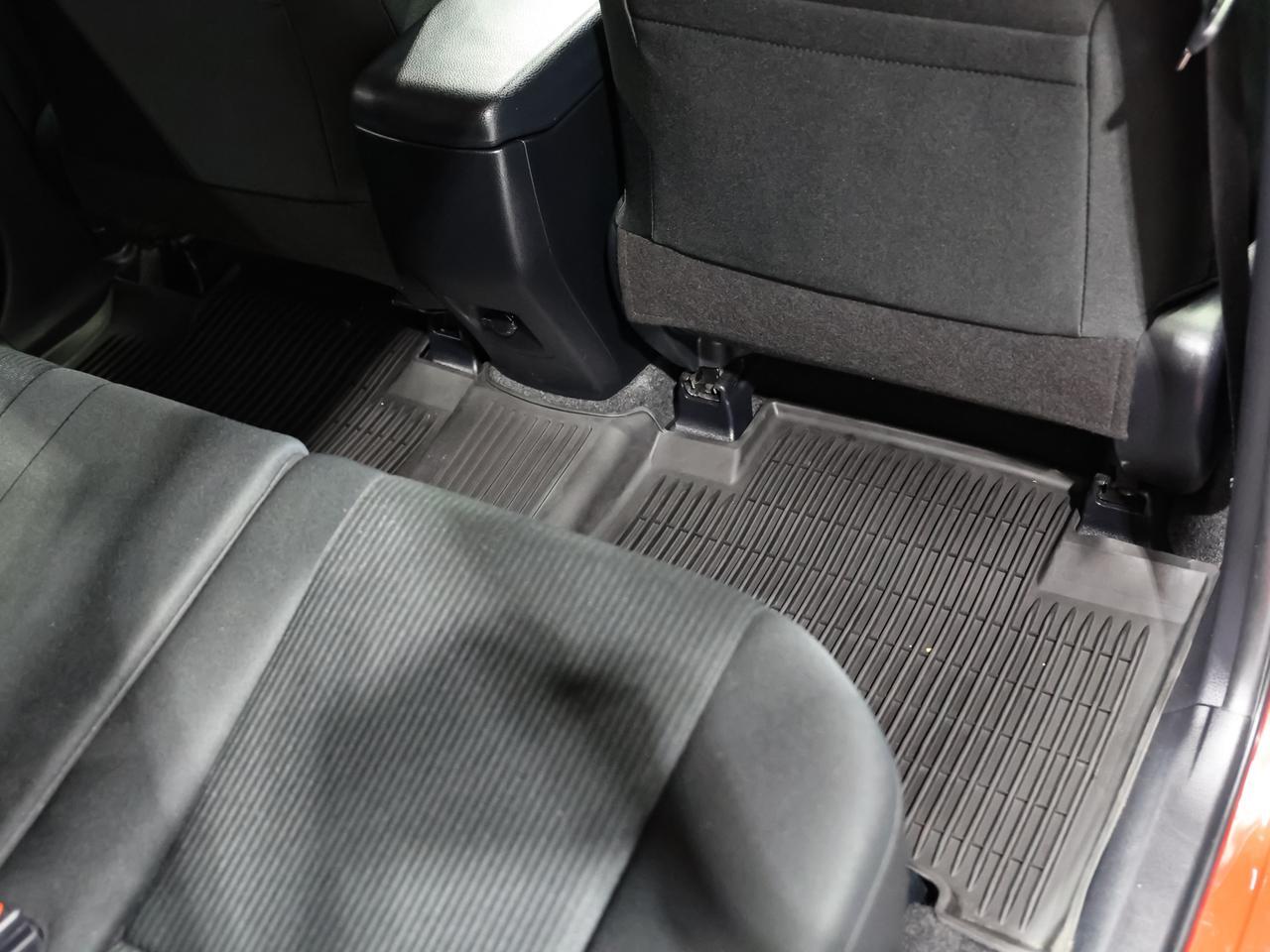 2017 Toyota RAV4 LE AWD Cranberry PA