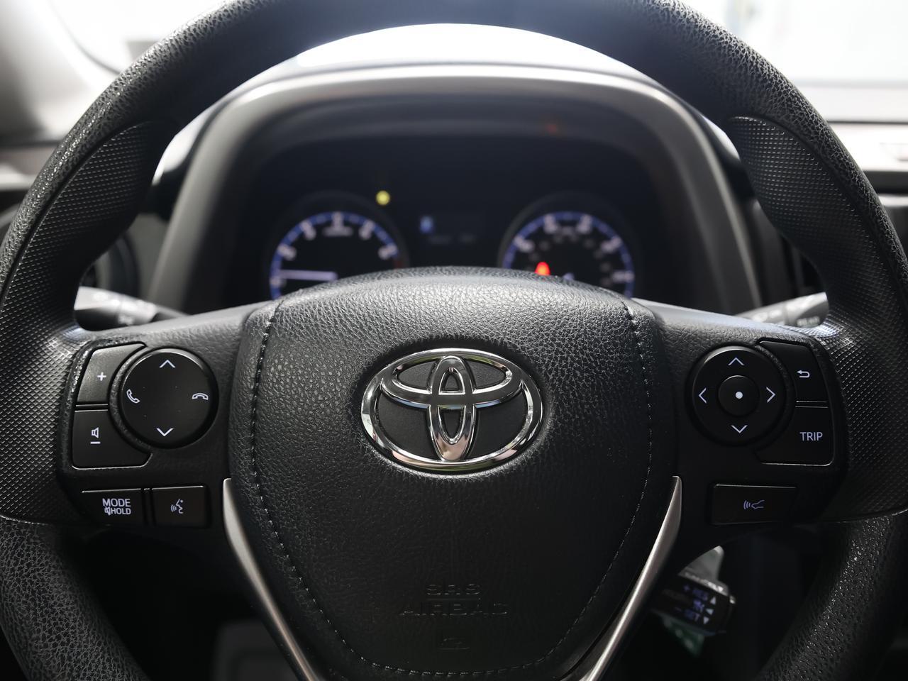 2017 Toyota RAV4 LE AWD Cranberry PA