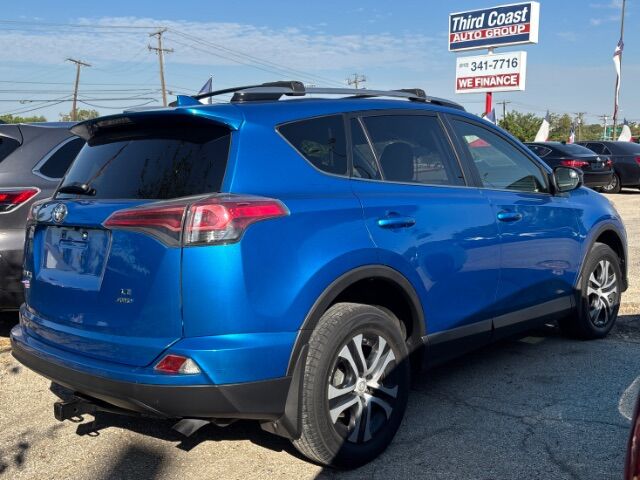 2017 Toyota RAV4 LE