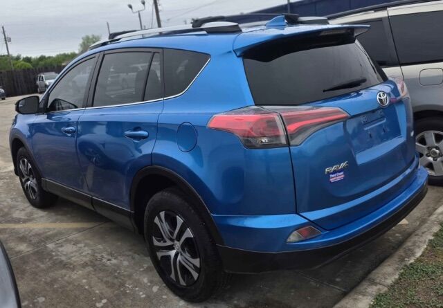 2017 Toyota RAV4 LE FWD