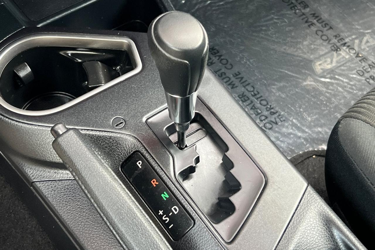 2017 Toyota RAV4 LE Roseville CA
