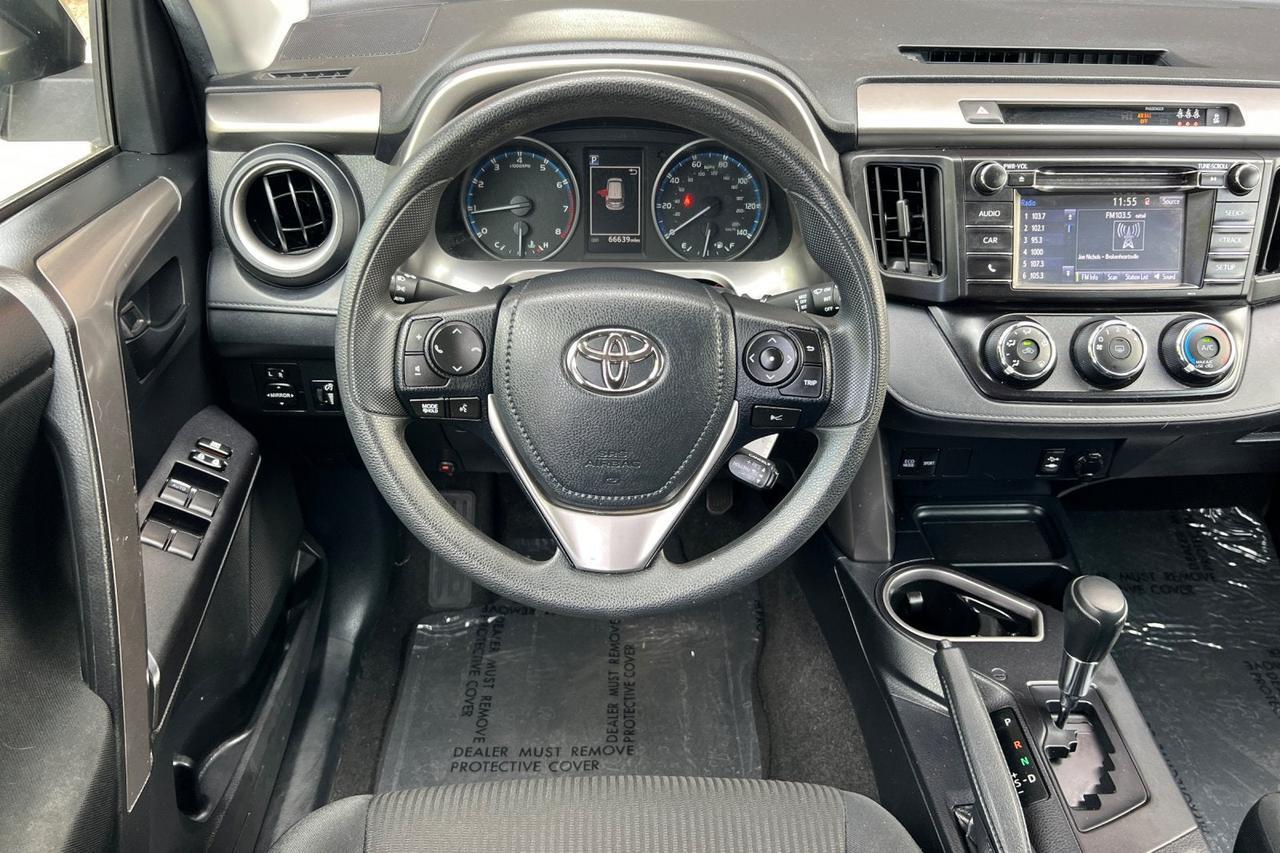 2017 Toyota RAV4 LE Roseville CA