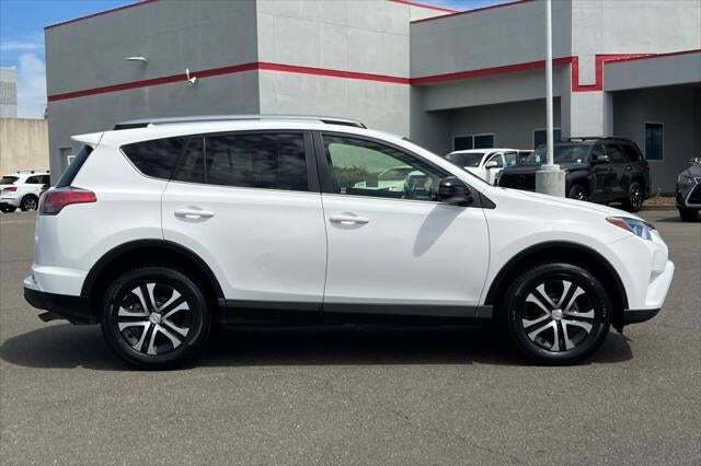 2017 Toyota RAV4 LE Roseville CA