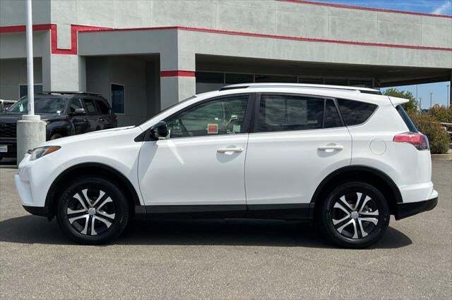 2017 Toyota RAV4 LE Roseville CA