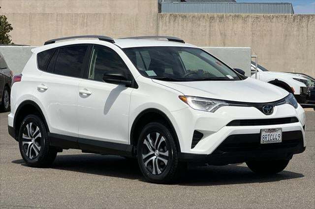 2017 Toyota RAV4 LE Roseville CA