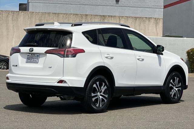 2017 Toyota RAV4 LE Roseville CA