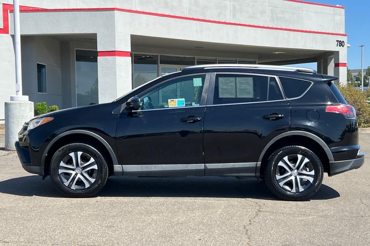 2017 Toyota RAV4 LE Roseville CA