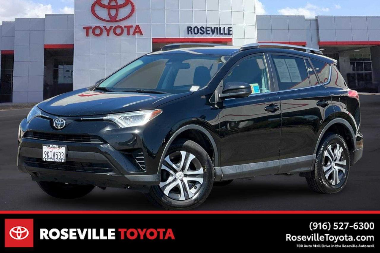 2017 Toyota RAV4 LE