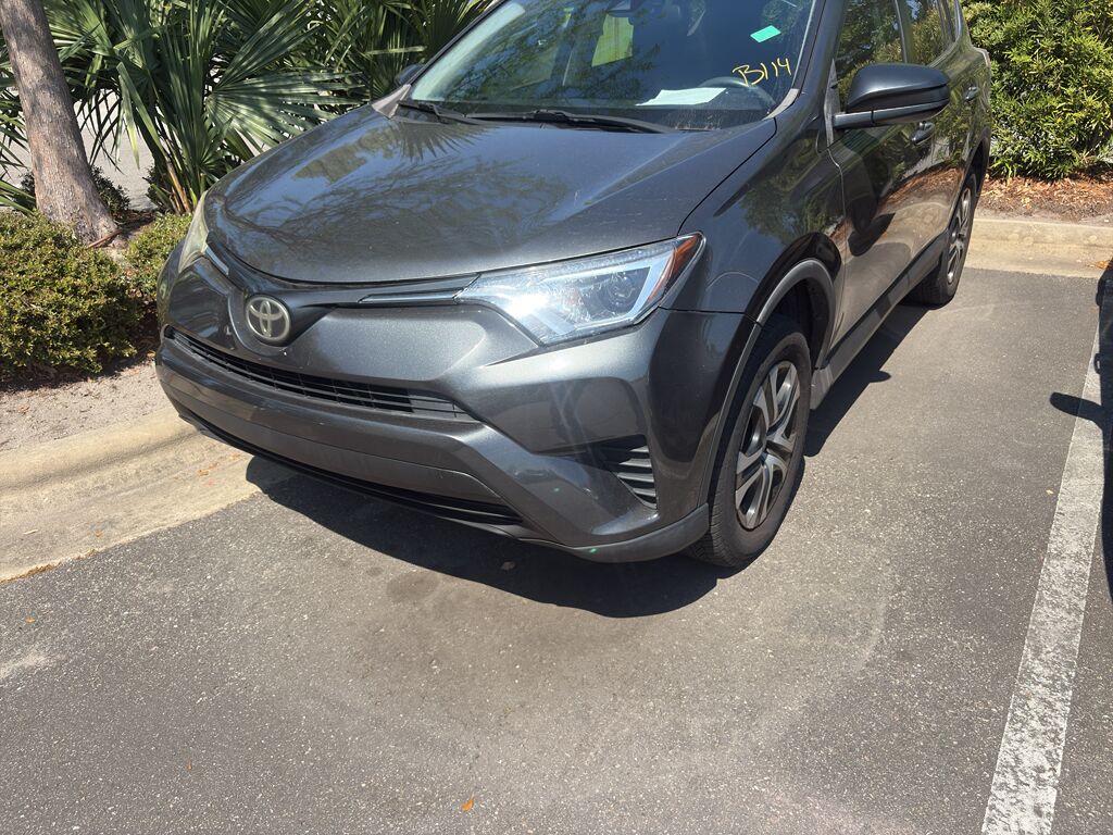 2017 Toyota RAV4 LE
