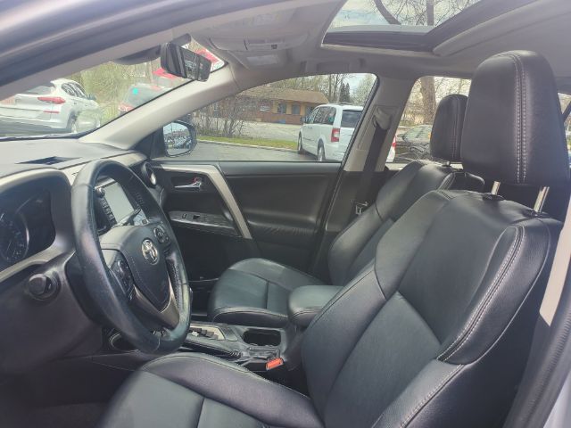 2017 Toyota RAV4 Limited | Platinum Elgin IL