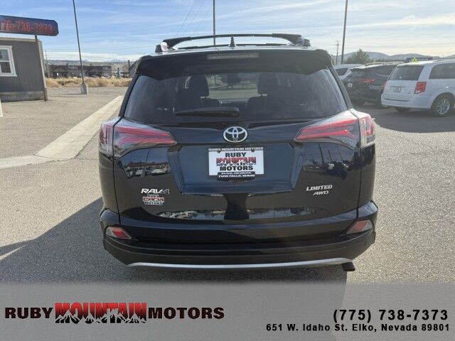 2017 Toyota RAV4 Limited photo 4