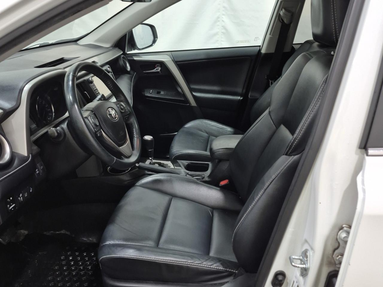 2017 Toyota RAV4 Limited SUNROOF MMRYSEAT B.CAM LOWKMS NOACCIDENT Toronto ON