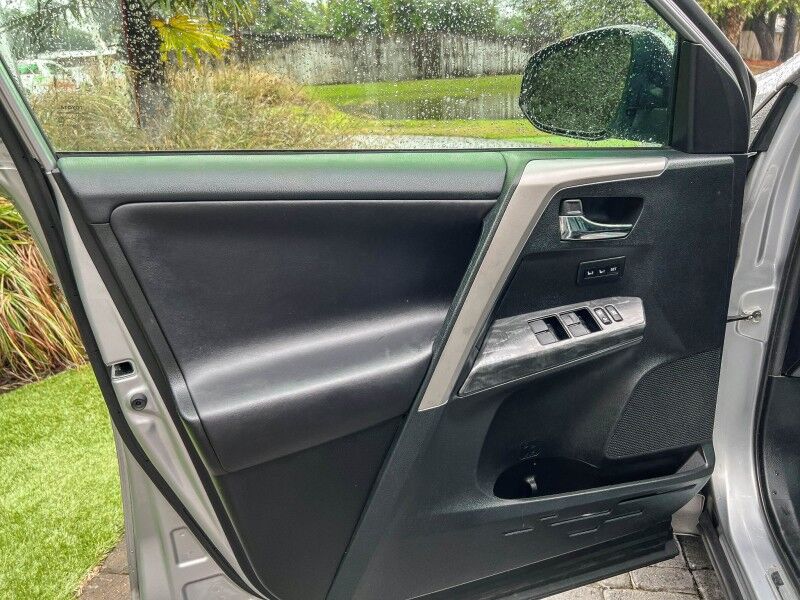 2017 Toyota RAV4 Platinum Wilmington NC