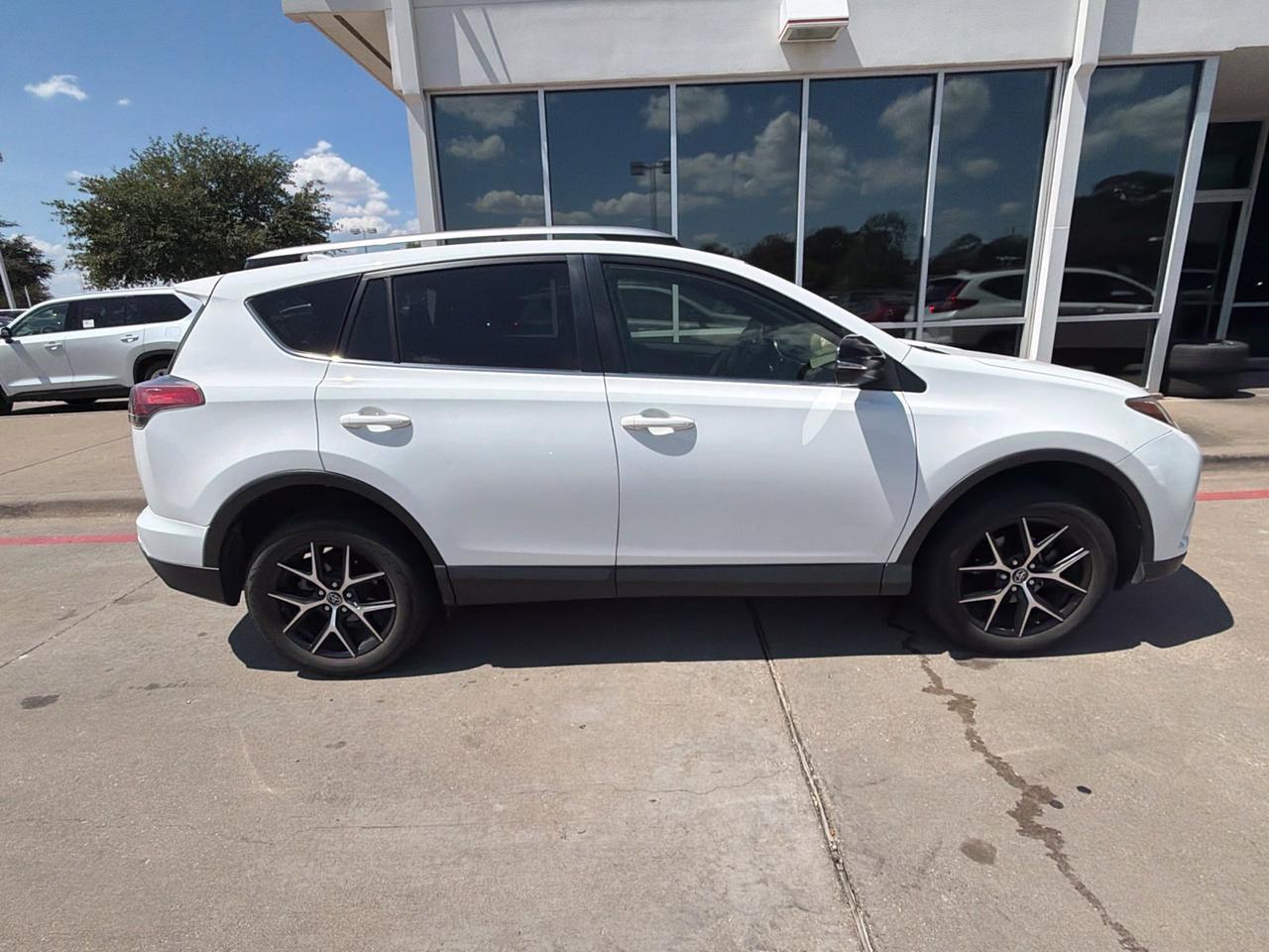 2017 Toyota RAV4 SE Hurst TX